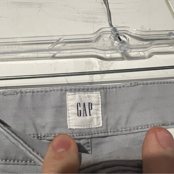 GAP Essential 10 inch Khaki Shorts Size 38 Light Gray - Picture 3 of 4